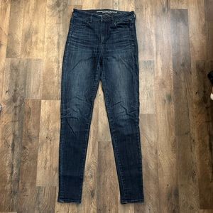 American Eagle Super High Rise Jegging